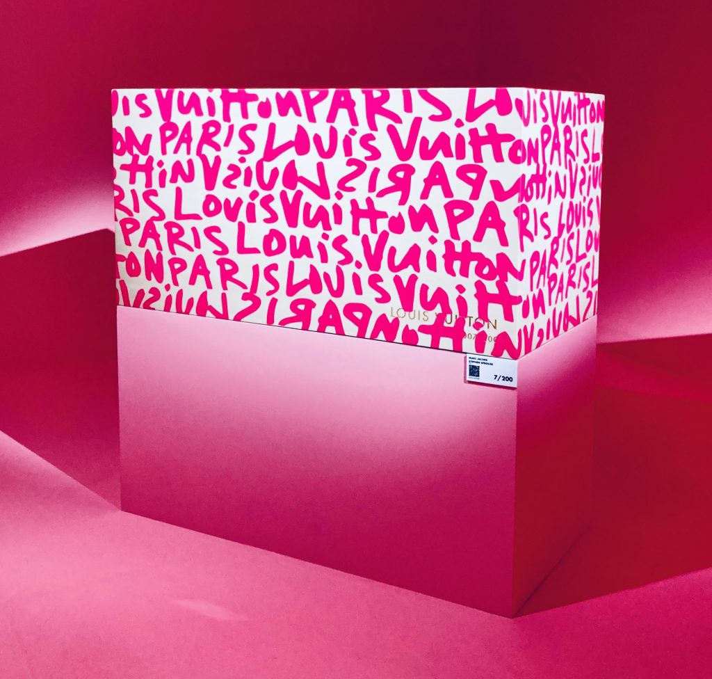 Pink Thing of The Day: Louis Vuitton Stephen Sprouse' Graffiti Trunk