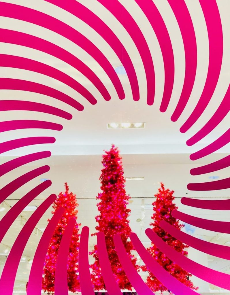 Pink Discplay Pink Thing of The Day: Psychedelic Pink Holiday Window Display ...